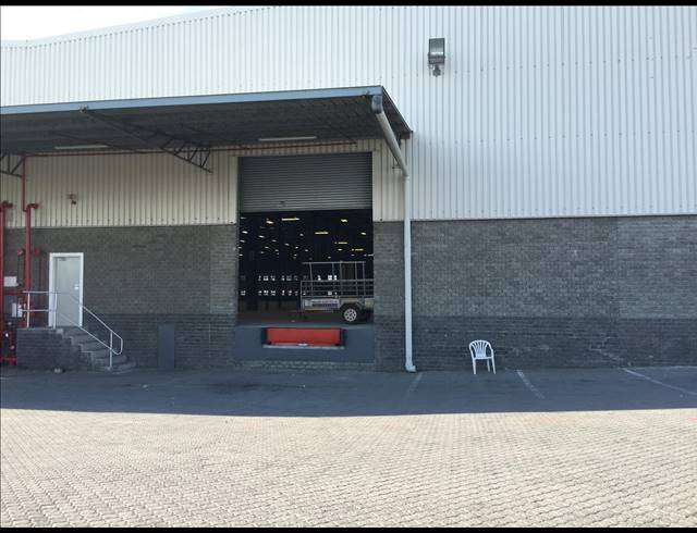 12,880M² FACTORY TO LET IN PAROW CENTRAL